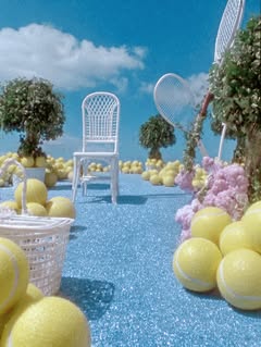 No photo description available.