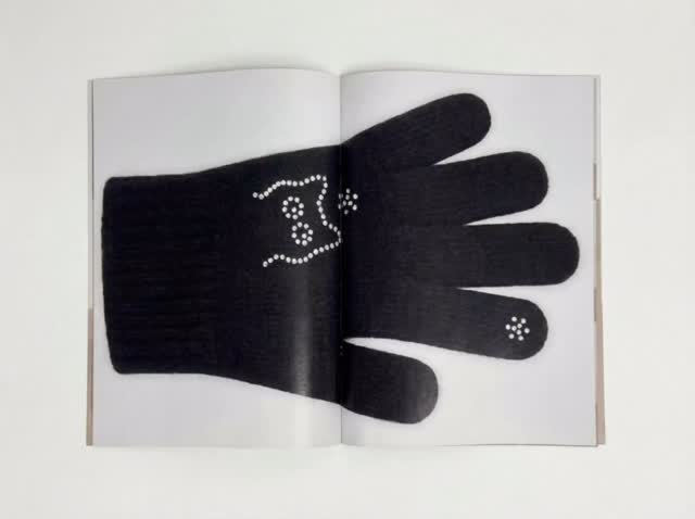 고코리의 겨울시즌 제품으로 간단한 룩북을 만들어 보았습니다.